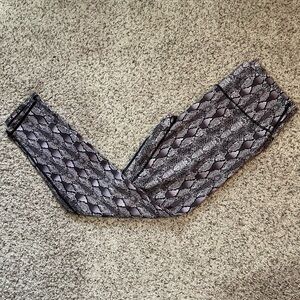 Til You Collapse Effortless Scrunch Leggings Purple Boa